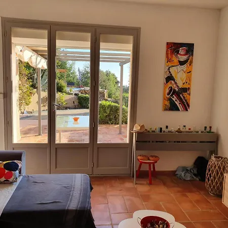 3 Chambres Piscine Σπίτι διακοπών
